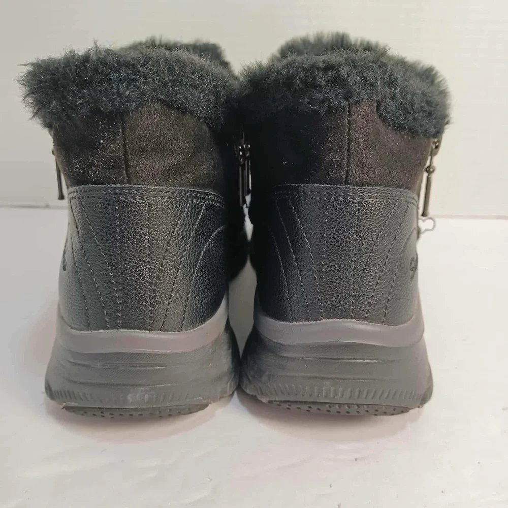 Skechers Relaxed Fit Black‎ Ankle Boots Womens Size 8 Side Zip Faux Fur